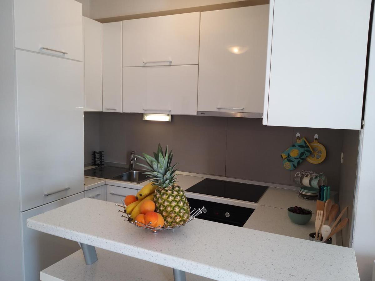 3 Bedroom Apartment With Terrace And Free Parking Split Exterior foto